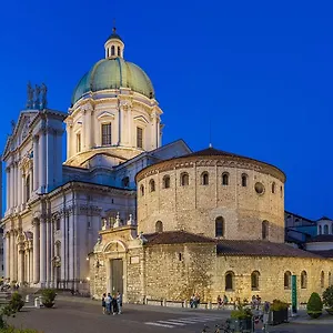 https://blue-lodge.it-lombardy.com