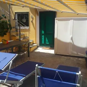 Casa Carla Apartment Vernazza